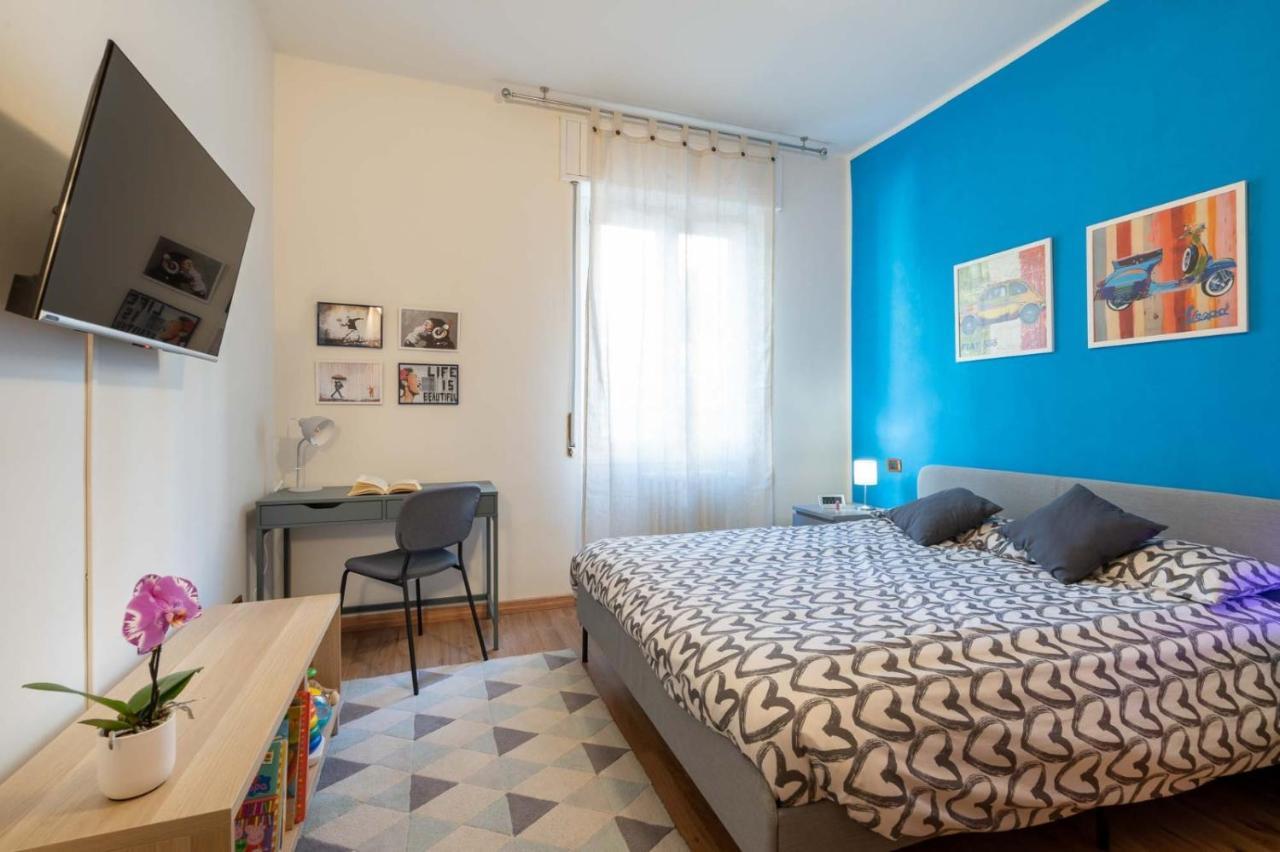 Апартаменти Casa Martina- Airport Free Shuttle-H24 Бергамо Екстер'єр фото